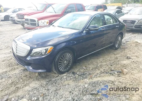 2015 Mercedes-Benz C 300 4Matic/Luxury 4Matic/Sport 4Matic из США, поврежденный, VIN 55SWF4KB7FU038915